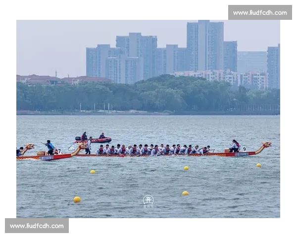 竞渡珠江畔,中外健儿共谱龙舟文化新章 竞渡珠江畔,中外健儿共谱龙舟文化新章