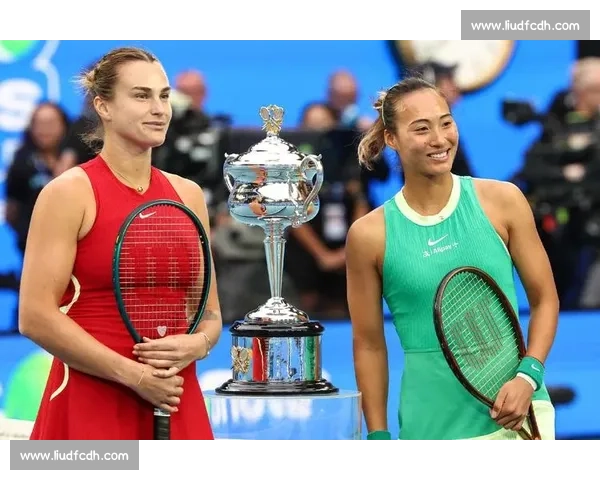 温网夜场双焦点!萨巴伦卡 2000 强势登场,郑钦文 2330 决战女双三冠王 温网夜场双焦点!萨巴伦卡 2000 强势登场,郑钦文 2330 决战女双三冠王