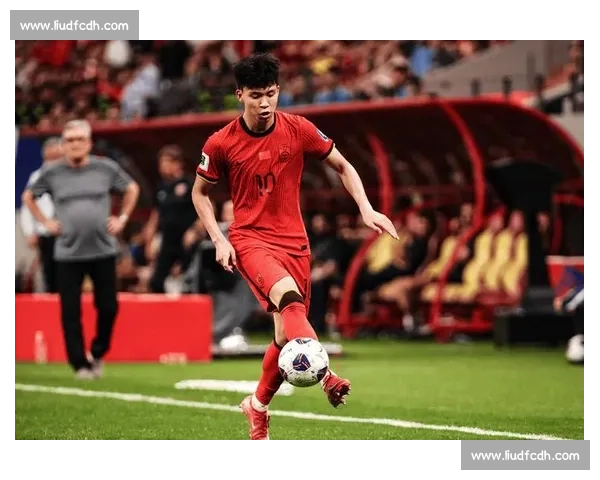 国足帅位争夺战白热化！久尔杰维奇临危受命剑指东亚杯